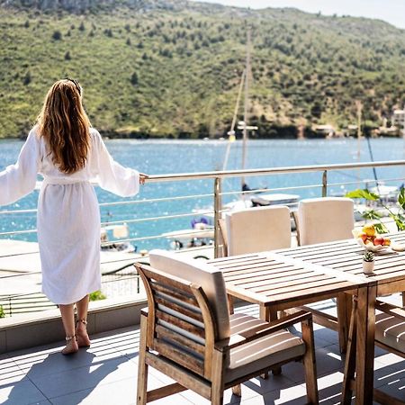 Anassa Porto Koufo Sea Front Suites Bagian luar foto