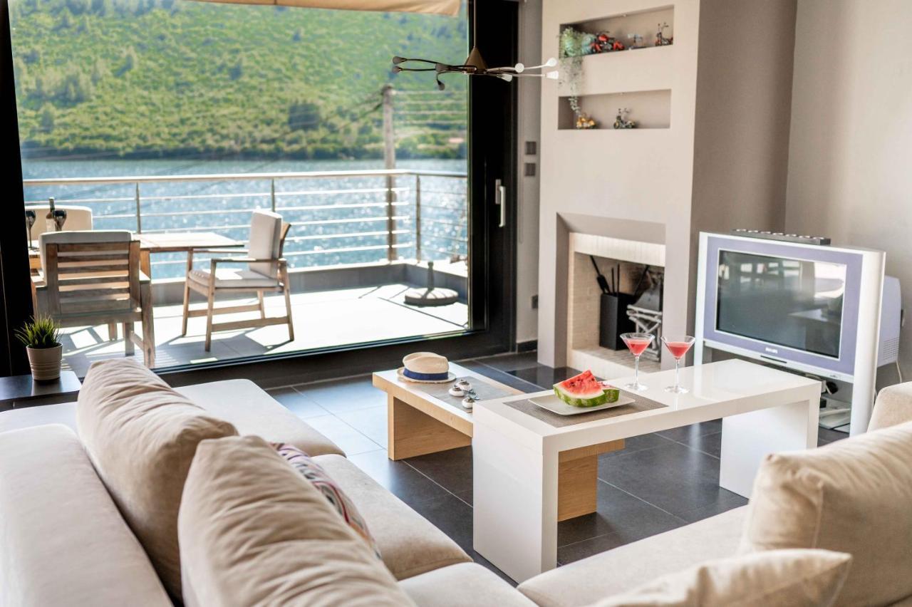Anassa Porto Koufo Sea Front Suites Bagian luar foto